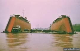 109M FLOATING DOCK