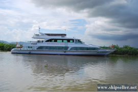 122P passenger for sale