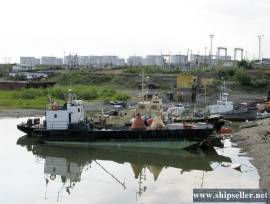 124. Self propelled RO-RO barge