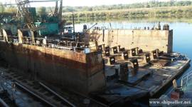 133. River floating dock