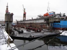 157. Floating dock