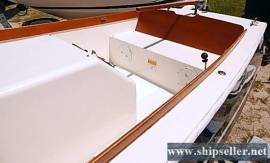 16' Dyer Glanour Girl 2004