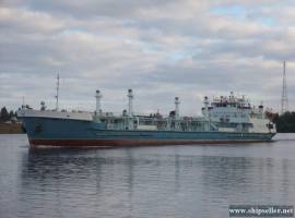 171. Tanker barge - non propelled