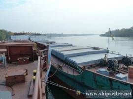 189 . Vessel river sea 
