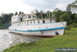 202. River passenger - work ship - 22 persons