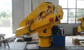 237. Ship's knuckle boom deck crane