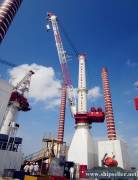 269. Diesel-Electric full revolving floating 700 tons crane