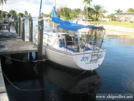 30' Pearson 303 Sloop