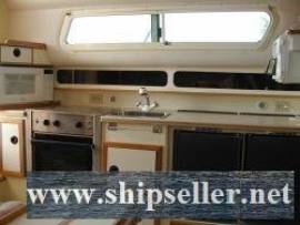 32' Albin Command Bridge 2000