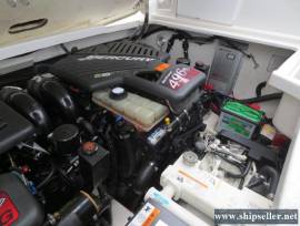 33' Formula 330 Sun Sport 2003