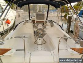 33' Hunter 33.5 2005