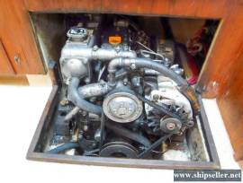 33' Island Packet 320 2000