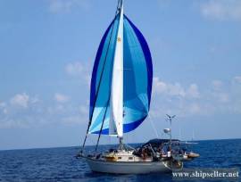 33' Island Packet 320 2000