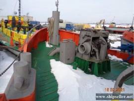 33m Icebreaker ships with tug and pusher