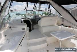 34' Cruisers Yachts 340 Express w/Bow Thruster 2005