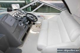 34' Cruisers Yachts 340 Express w/Bow Thruster 2005