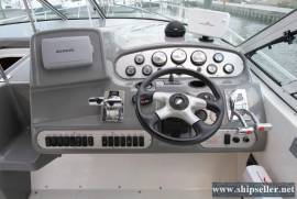 34' Cruisers Yachts 340 Express w/Bow Thruster 2005