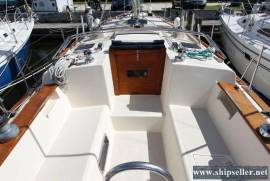 35' Island Packet Cutter 1992