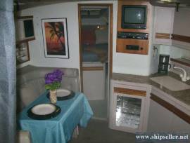 36' Cruiser's Inc 3670 Esprit 1989