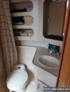 37' CARVER YACHTS 370 aft cabin with Sundeck