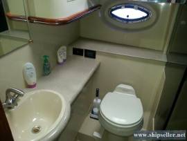 37' Cruisers Yachts 3772 Express Diesel 2004