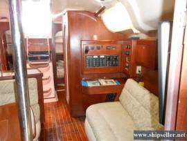 37' Hunter 376