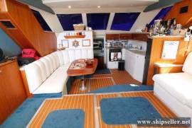 37' Silverton 372 Twin Diesel Motor Yacht 1997