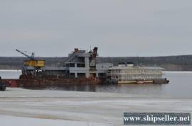 379. Multibucket dredger