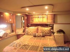 39' Cruisers Yachts 385 Motor Yacht 2006
