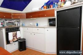 39' Silverton 372/392 Aft Cabin Motor Yacht 1997