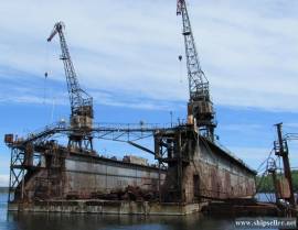 414. Floating dock 9000 t.