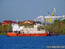 416. Non proppeled research ship