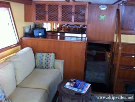 43' Marine Trader Tradewinds 43 Sundeck 1987