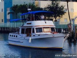 44' 1984/2015 Marine Trader 44 Sundeck