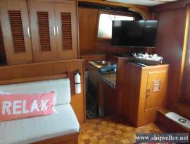 44' 1984/2015 Marine Trader 44 Sundeck