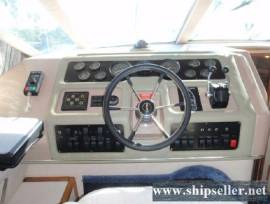 44' Sea Ray Express Bridge