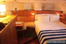 45' Hunter Passage 456