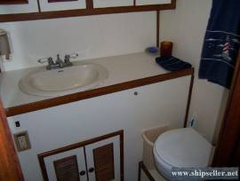 48' Offshore Cockpit Sundeck Trawler 1984