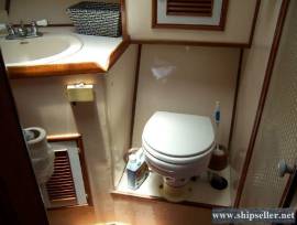 48' Offshore Cockpit Sundeck Trawler 1984
