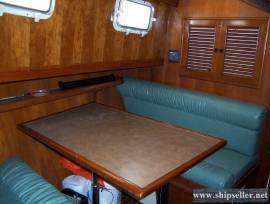 48' Offshore Cockpit Trawler Yachtfish 1986