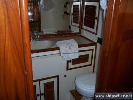 48' Offshore Cockpit Trawler Yachtfish 1986