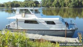 50' Power Catamaran Flybridge
