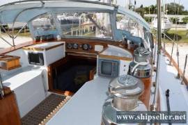 53' Hinckley 53 Cutter 1973