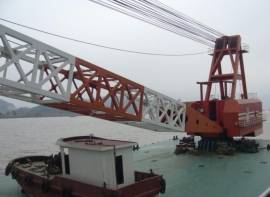 cheap self-propelled floating crane 300t 300 ton sell supply seller