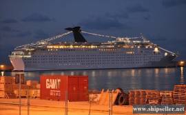  Cruise Ship for Sale 221 m / BLT1985 726  PAX 1794 Cabins1794 Berths