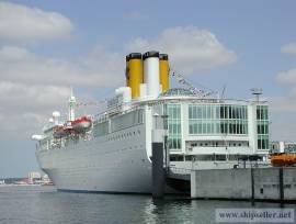 CRUISE VESSEL FOR SALE  BUILT 6/1969