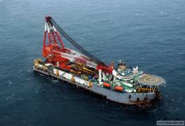 Floating Crane hire charter crane barge rent