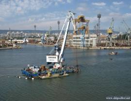 FLOATING CRANE OF 10t NON SELF-PROPELLED