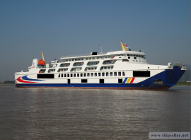 four units sisters new built 680P/40cars RORO Passenger directly from 