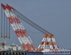 rent charter floating crane 4000t 4500t 4600t crane barge